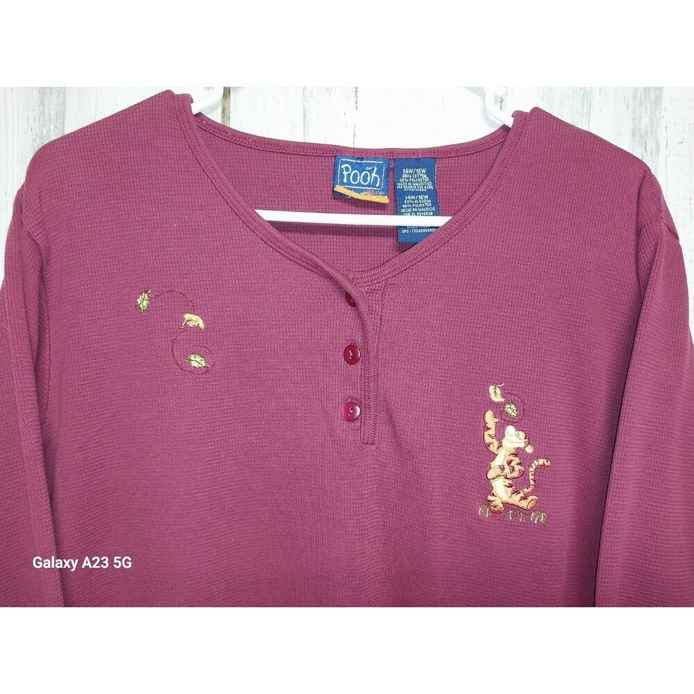 Pooh Womens Maroon T Shirt Henley Embroidered Tiger V Neck Long Sleeve 14W/16W - Picture 2 of 5
